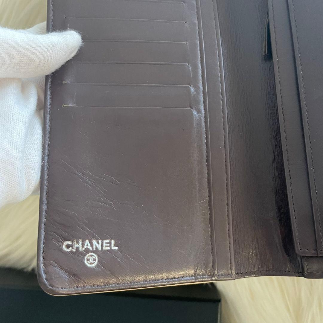 シャネル CHANEL 二つ折り 財布 ココマーク ベージュ キャビアスキン