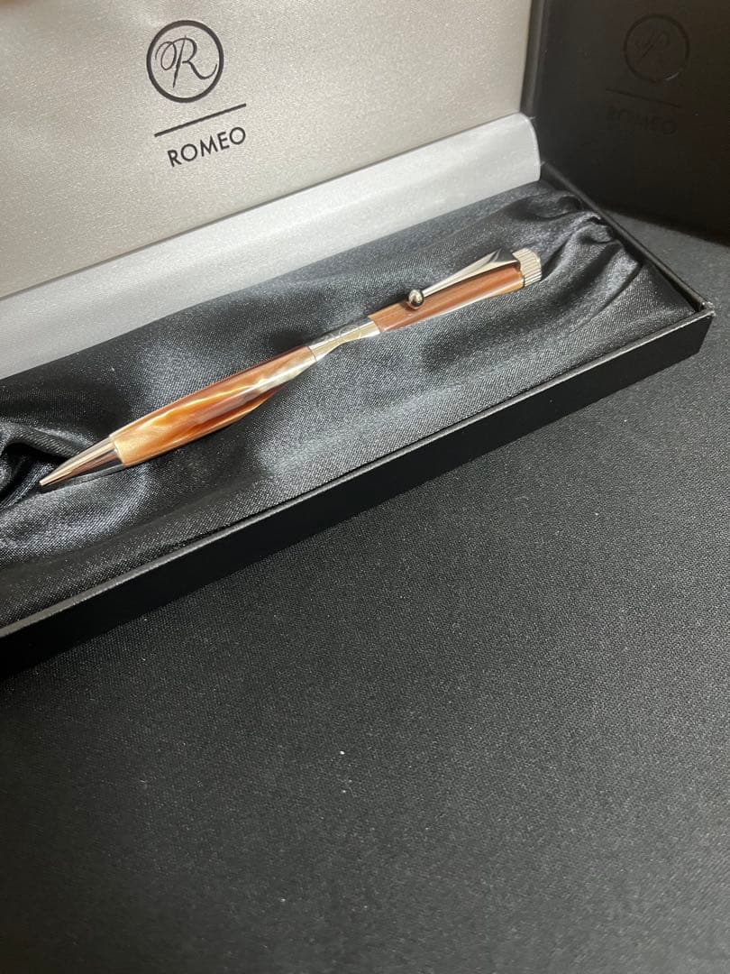 伊東屋　ロメオNo.3 細軸　廃盤 マーブルブラウン