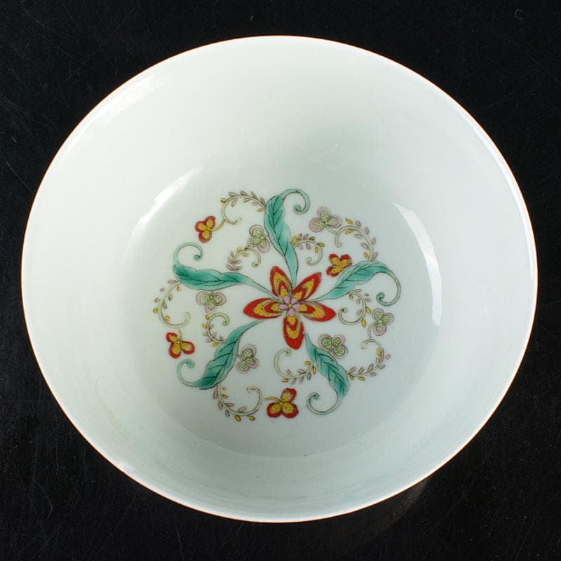 中国　乾隆年製款　粉彩花卉文　高足碗　酒杯　M　R6443