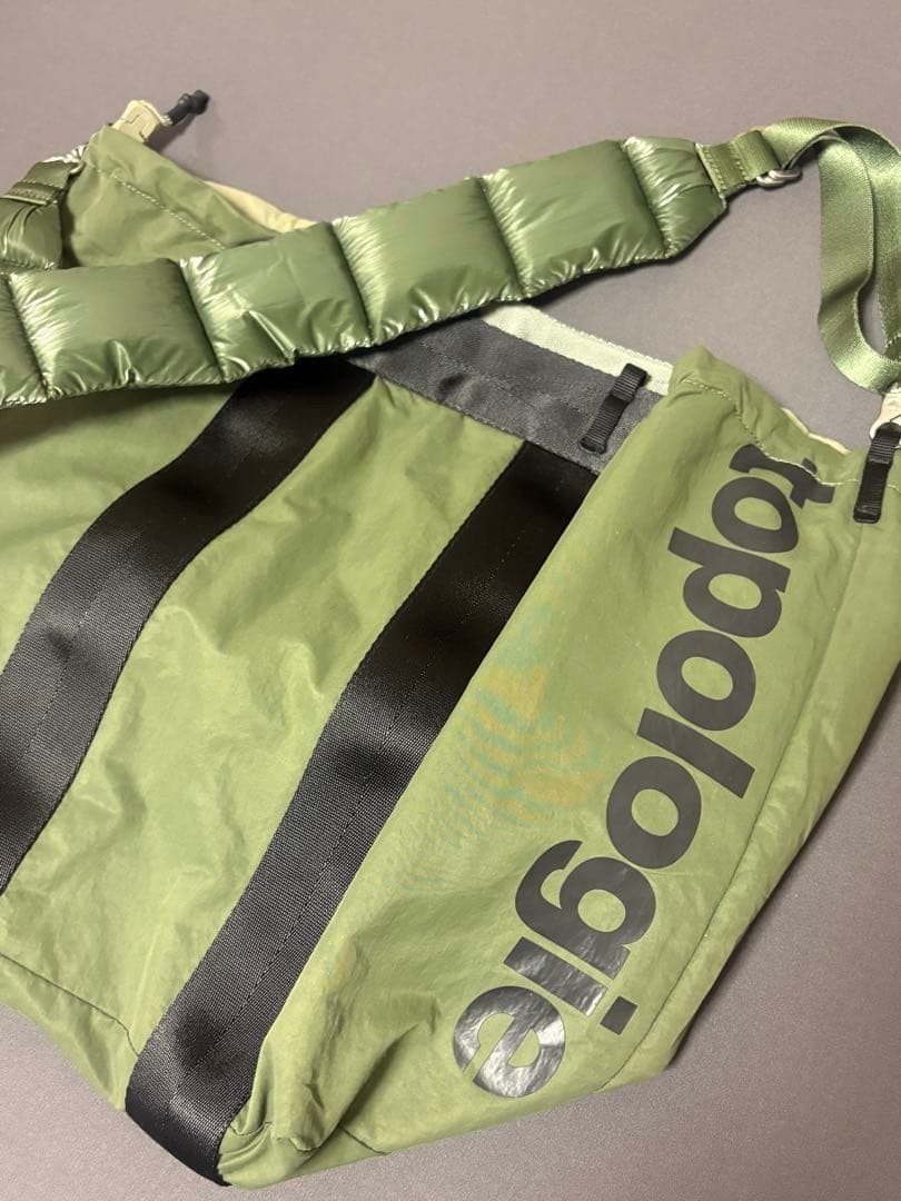 topologie Summit Tote Medium ストラップ無