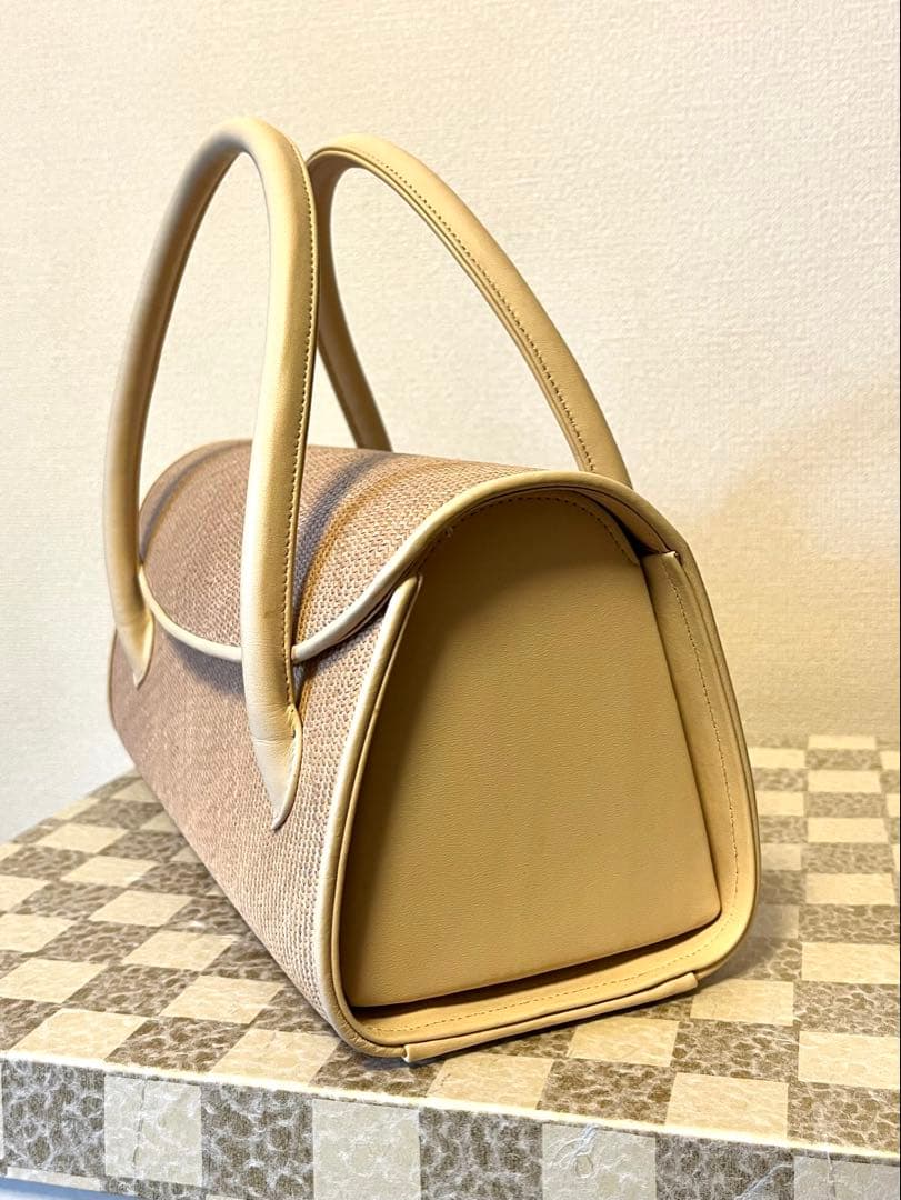 本パナマ ベージュ ハンドバッグ ボックス型　神田胡蝶