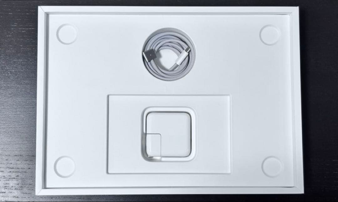 【R】【美品】Apple MacBook Air M2/8GB/256GB