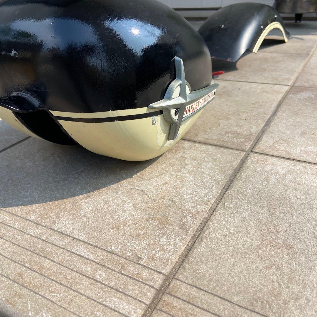 HARLEY-DAVIDSON ピーナッツタンク ミディアムトンネル