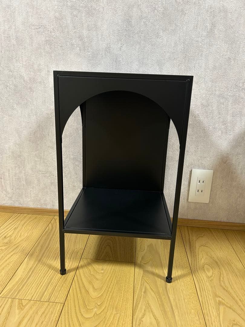 ベッドサイドテーブル　２台まとめて