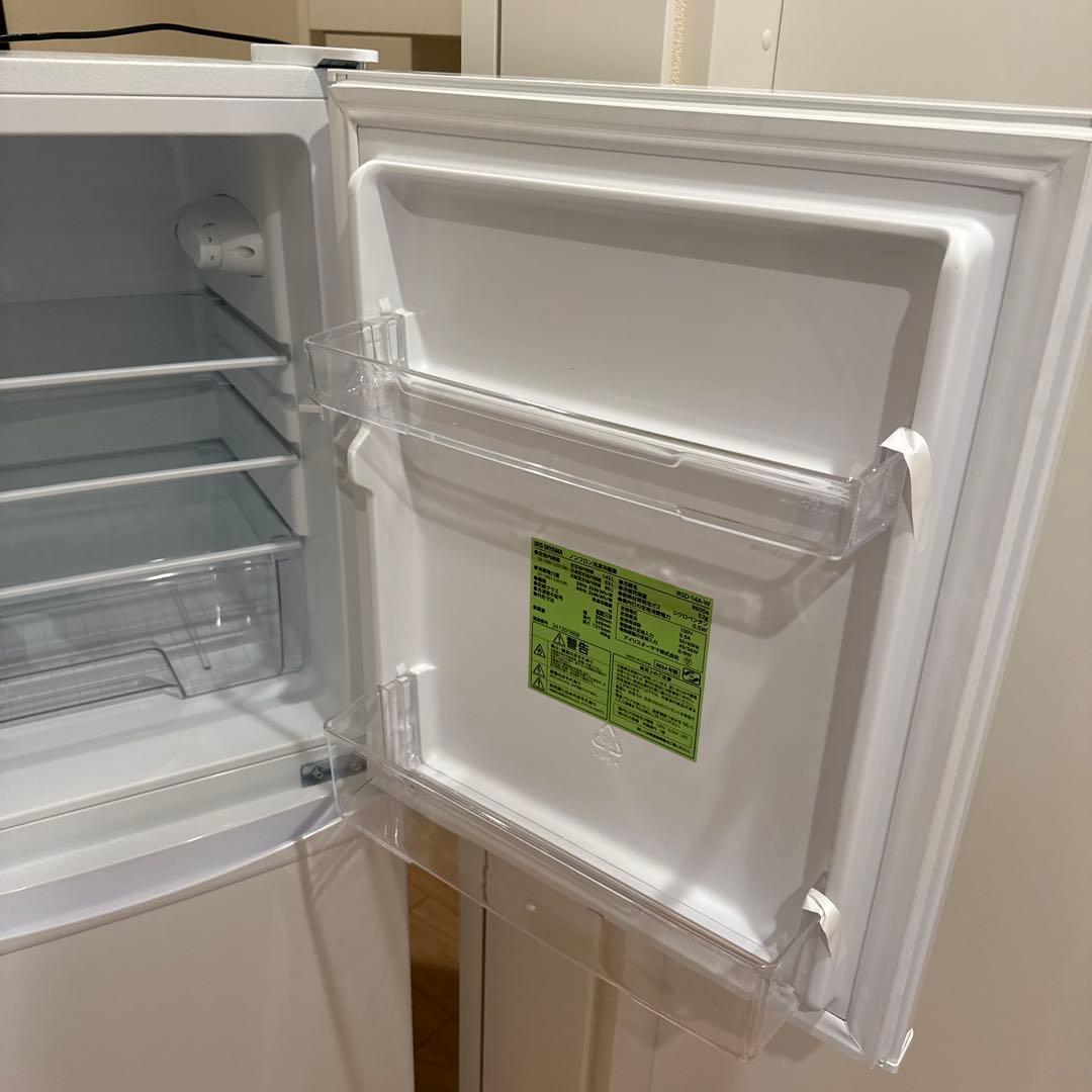 購入して2ヶ月　IRSO-14A 冷蔵庫 アイリスオーヤマ　保証書あり