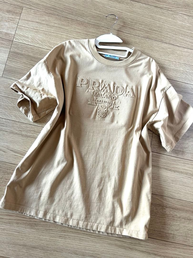PRADA エンボスロゴ Tシャツ M プラダ シャツ 2枚セット 白 茶