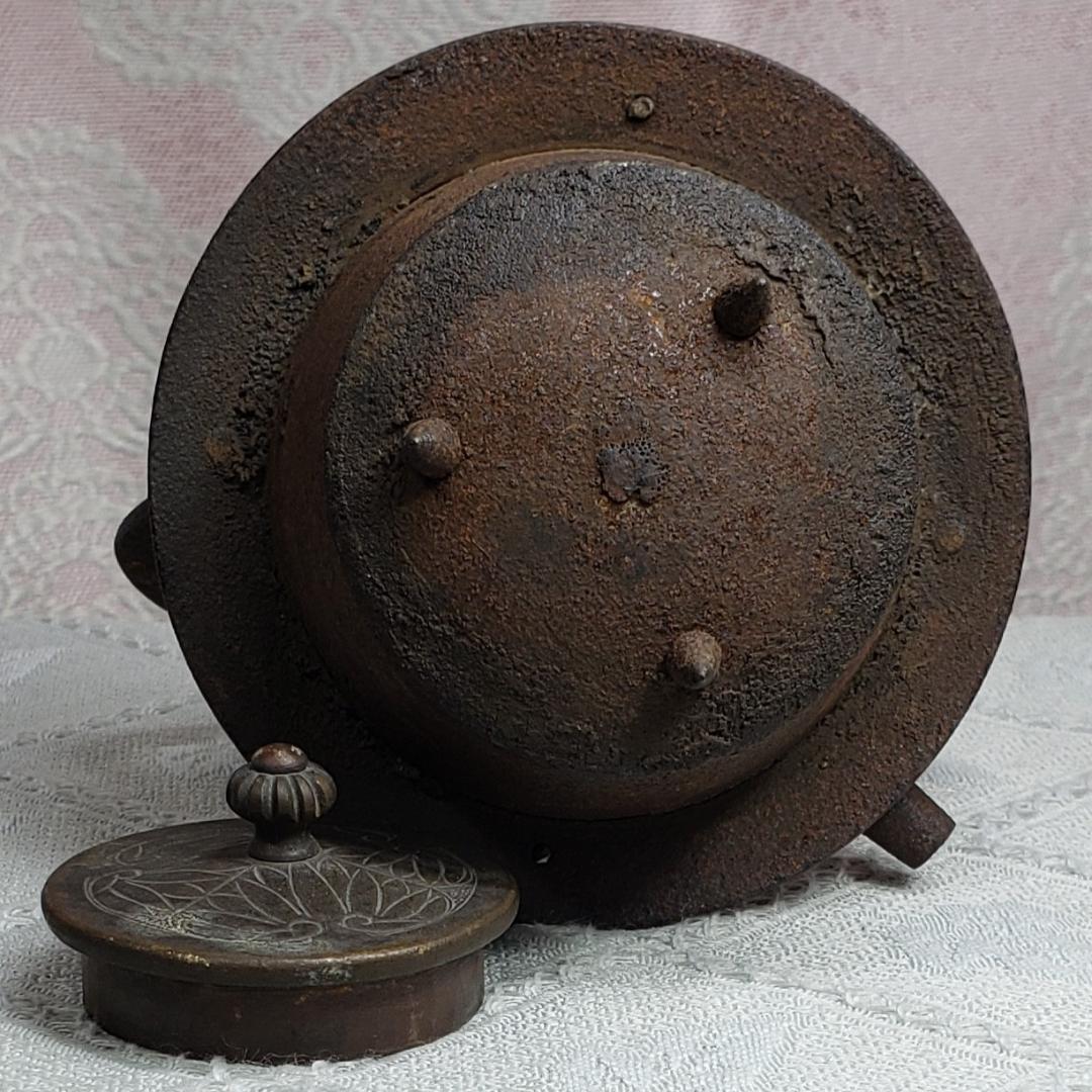 【大名品】◆『徳川家伝来 三つ葉葵紋 鉄瓶』 ◆検）徳川家康 亀文堂 徳川家光