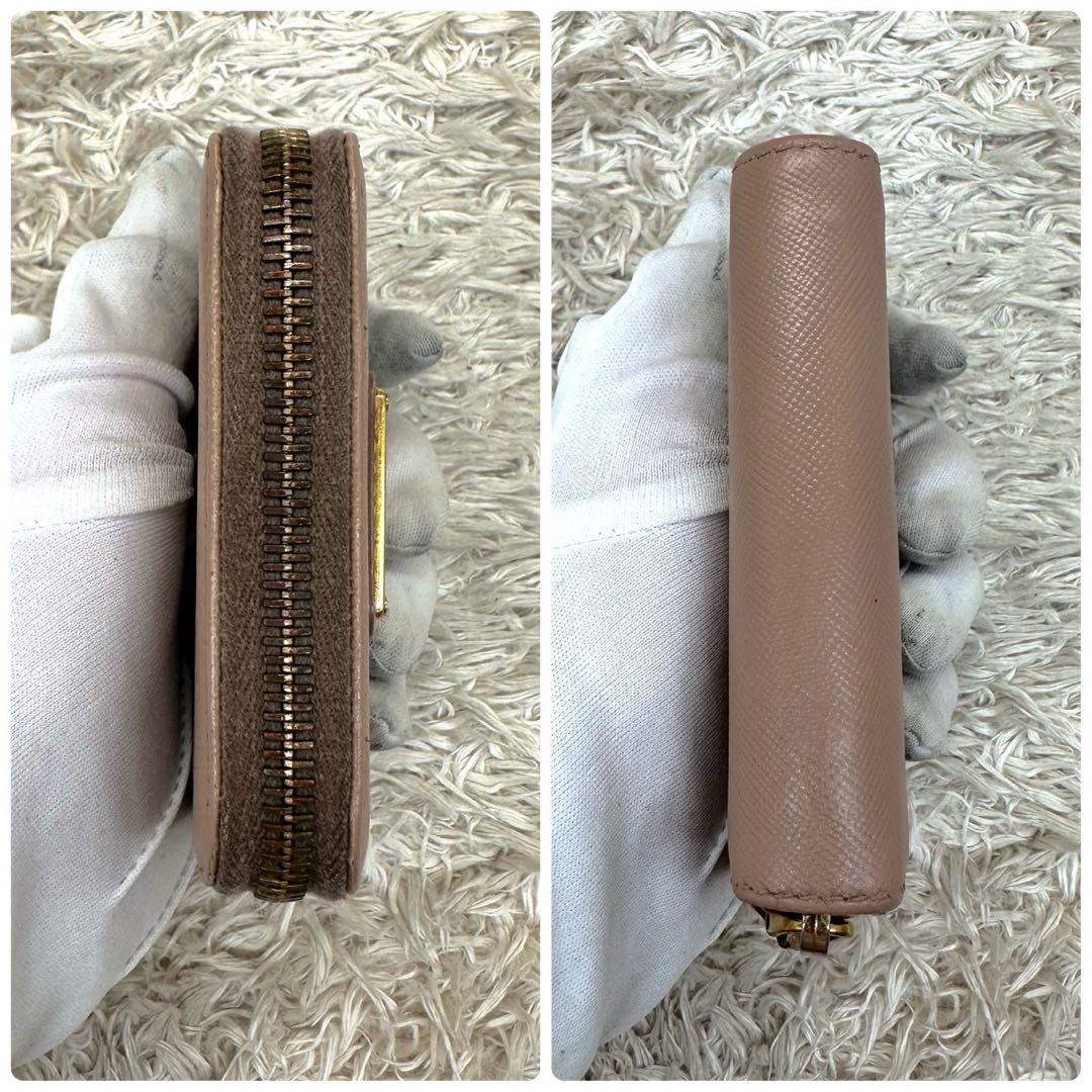 【美品】プラダ ケース 小銭入れ ベージュ サフィアーノ 三角ロゴ