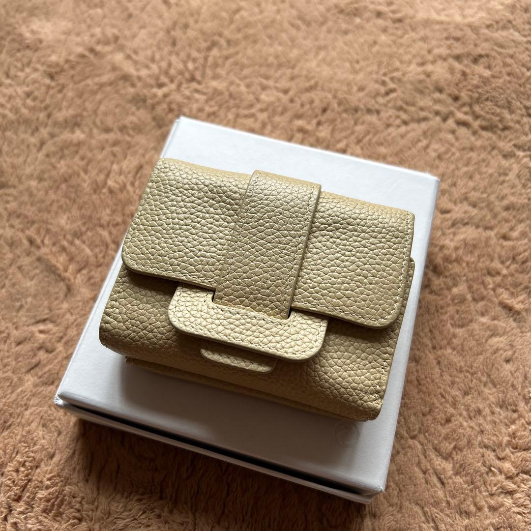 tov トーヴ　IENA別注　ベージュ レザー 三つ折り財布
