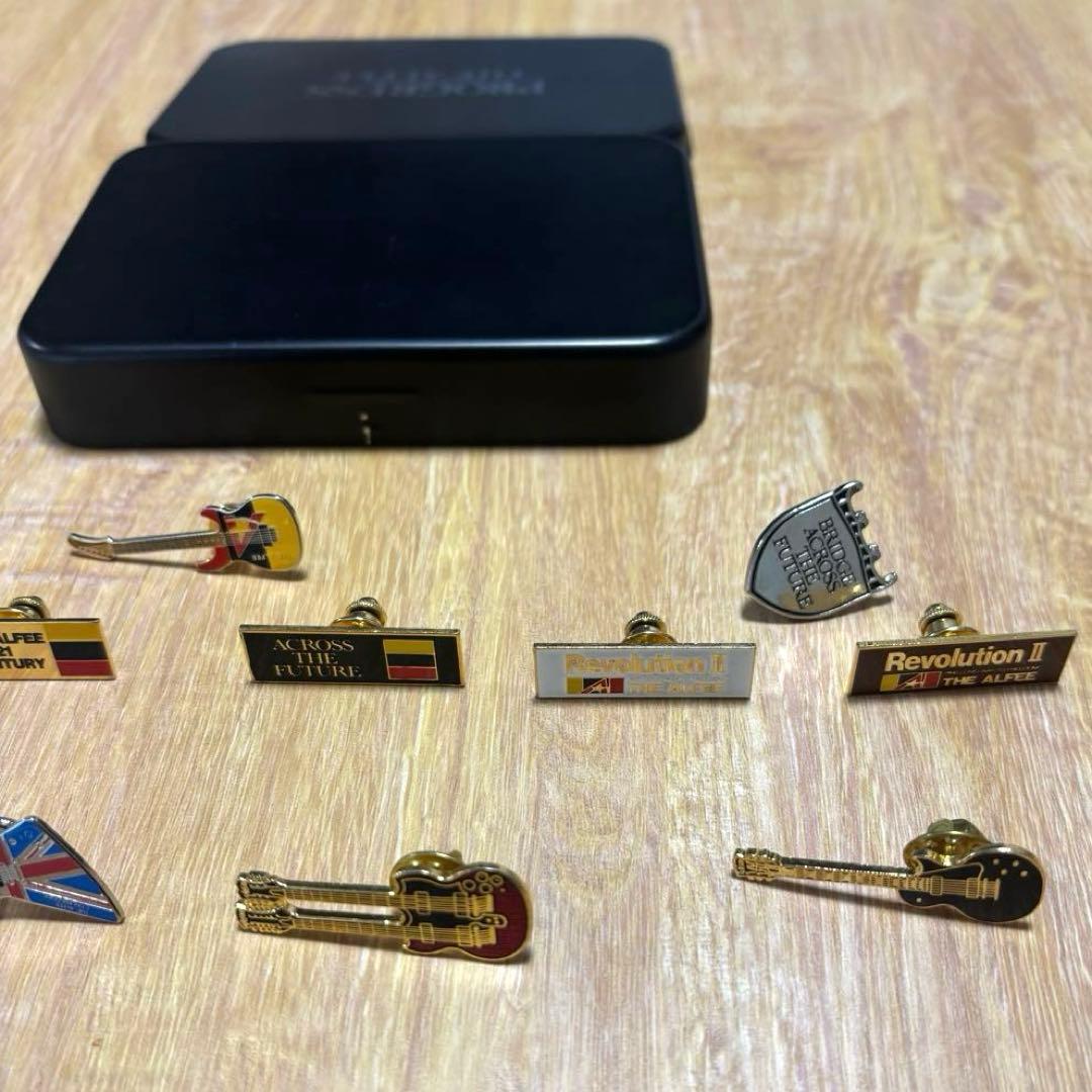 THE ALFEE ピンバッジ各種　メッセージ入りケース　まとめ売り