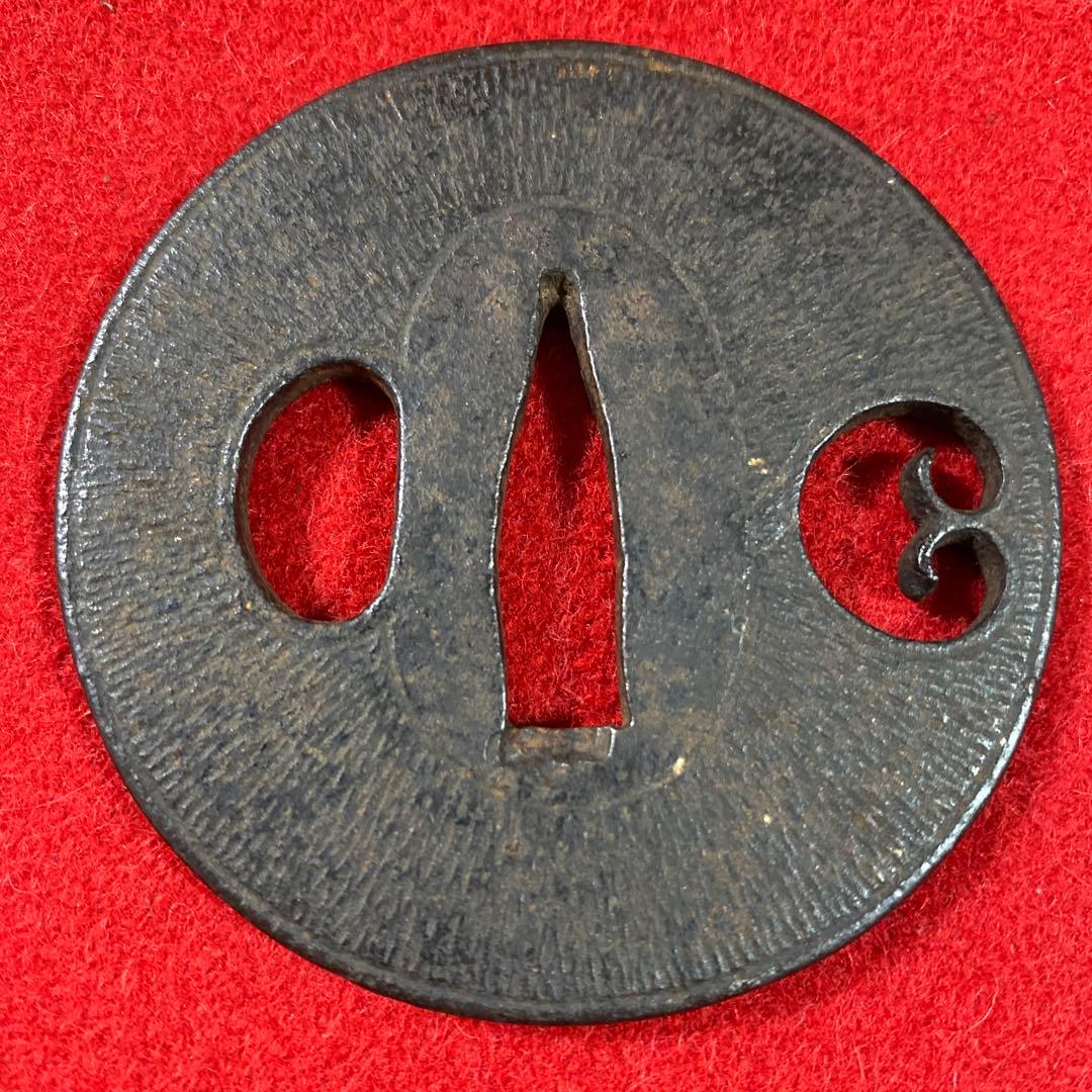 B–7 日本刀の鍔（つば）　武具　装飾品　アンティーク　美術品　工芸品