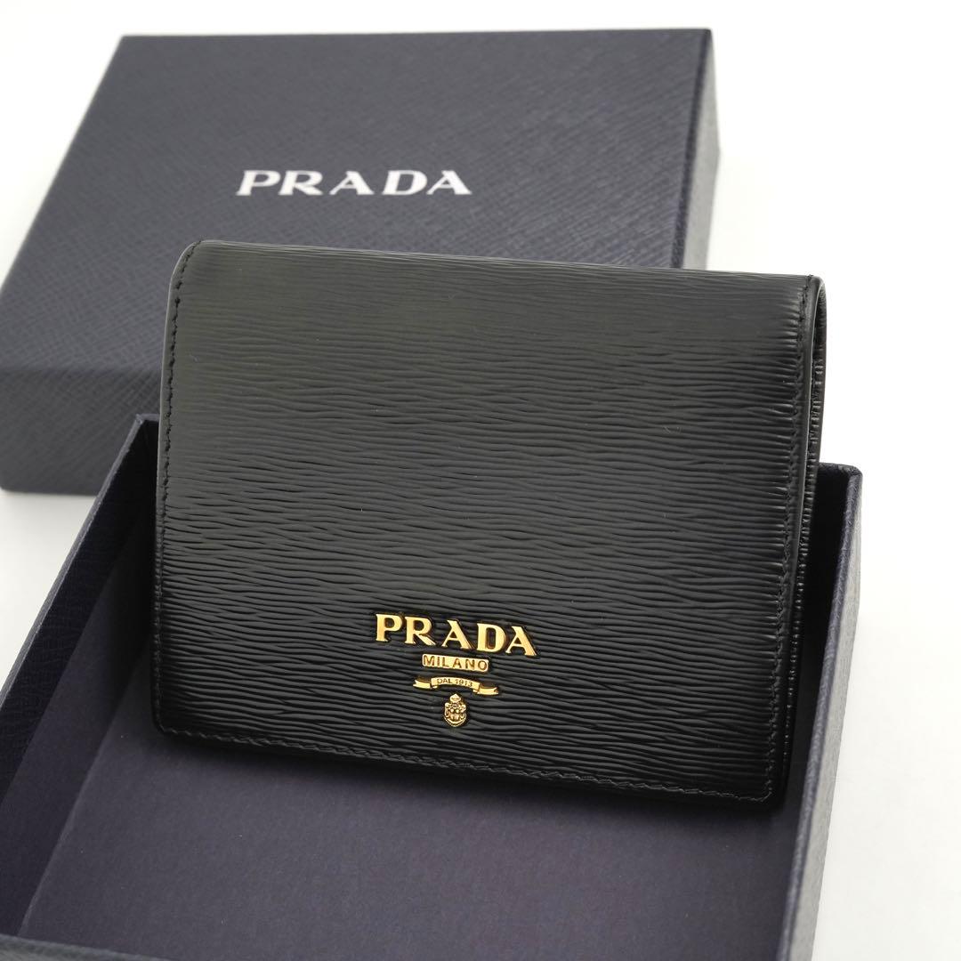✨未使用展示品・箱付き✨　PRADA ミニ財布　ヴィッテロムーブ　二つ折り　黒色