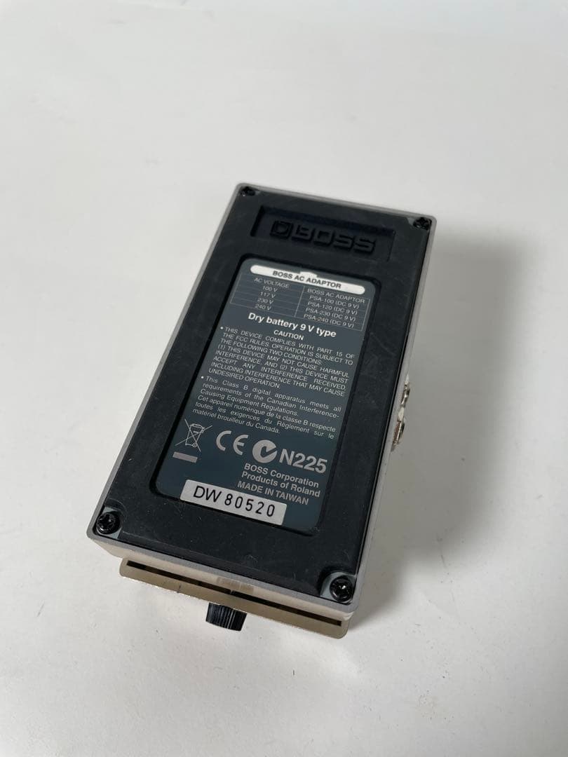 BOSS Dynamic Wah AW-3 ギターエフェクター