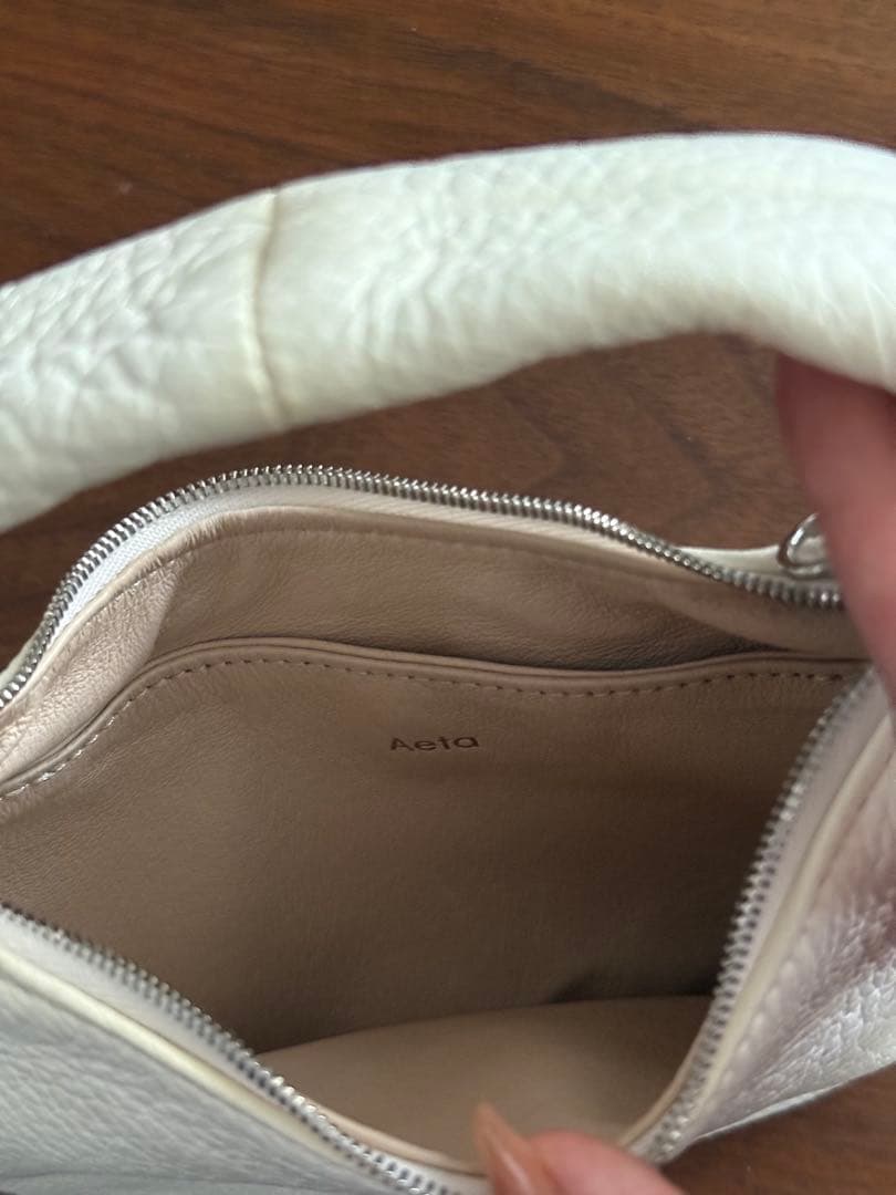 Aeta ホワイトレザーハンドバッグ　DA58 ONE SHOULDER：S