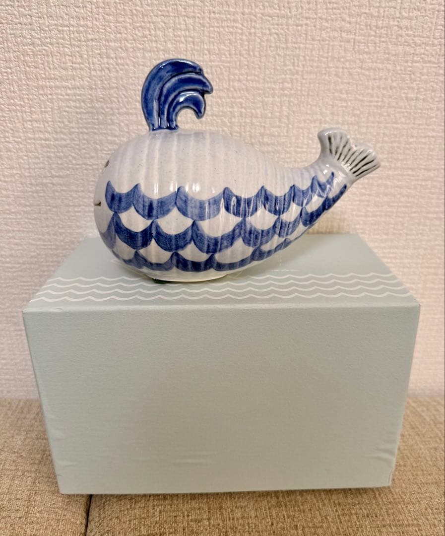 波の上のヨナ　リサラーソン　Lisa Larson 北欧　クジラ