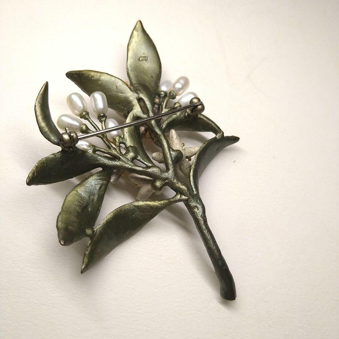 マイケルミショー　ブローチ