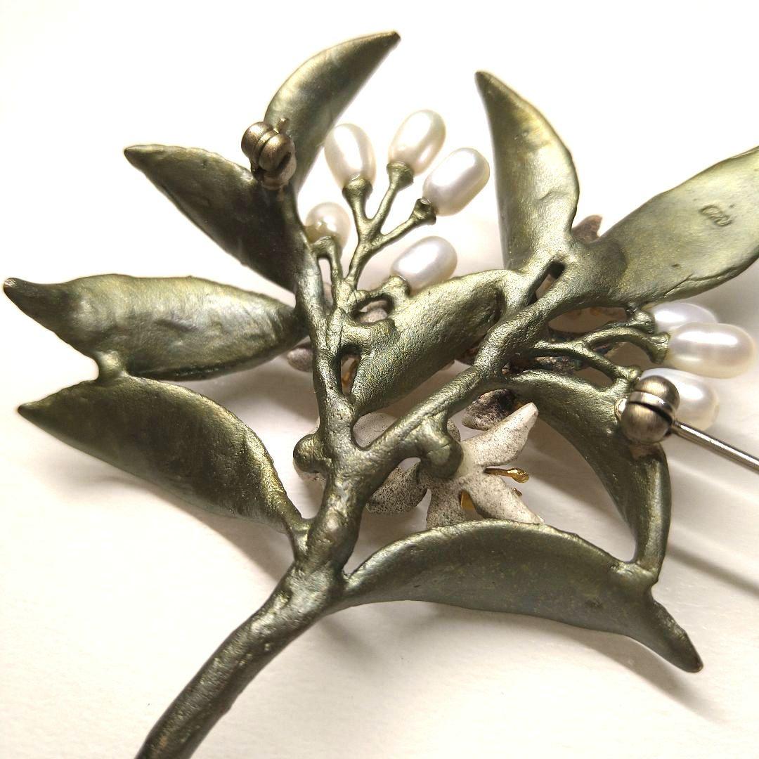 マイケルミショー　ブローチ