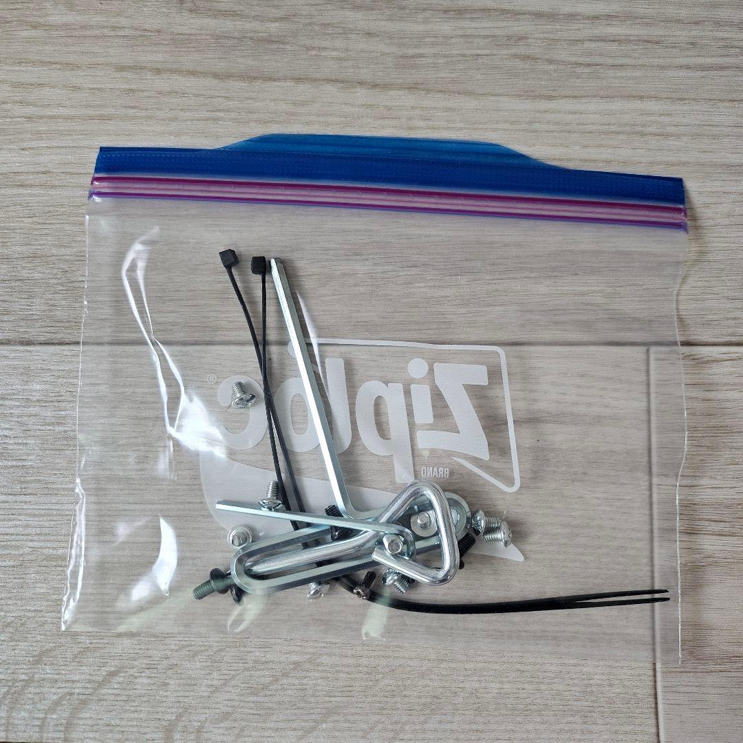 ピクシオゲーミングモニターとエルゴトロンモニターアームのセット