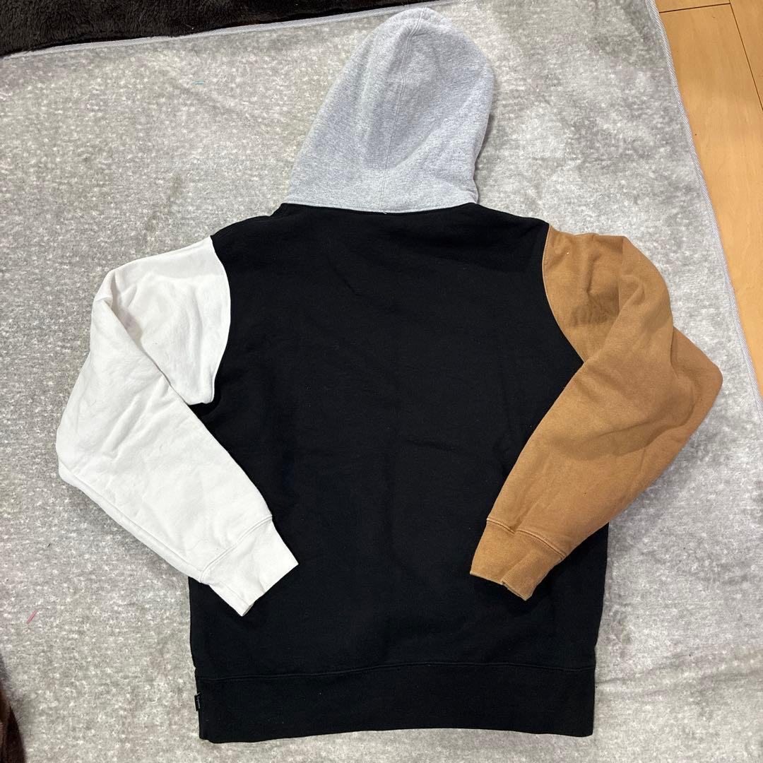 supreme シュプリーム　パーカー