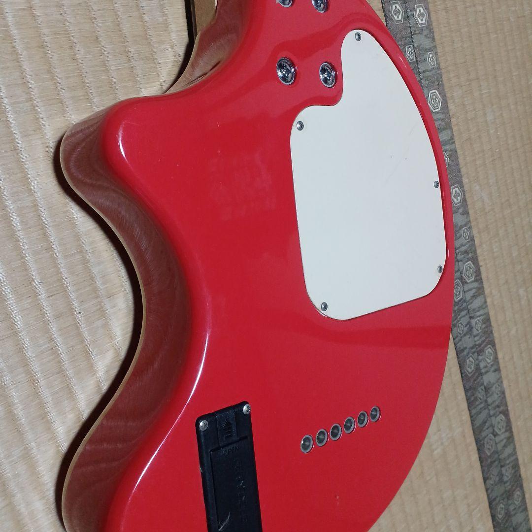 ウンジャマラミー　フェルナンデス　ZO-3ギター