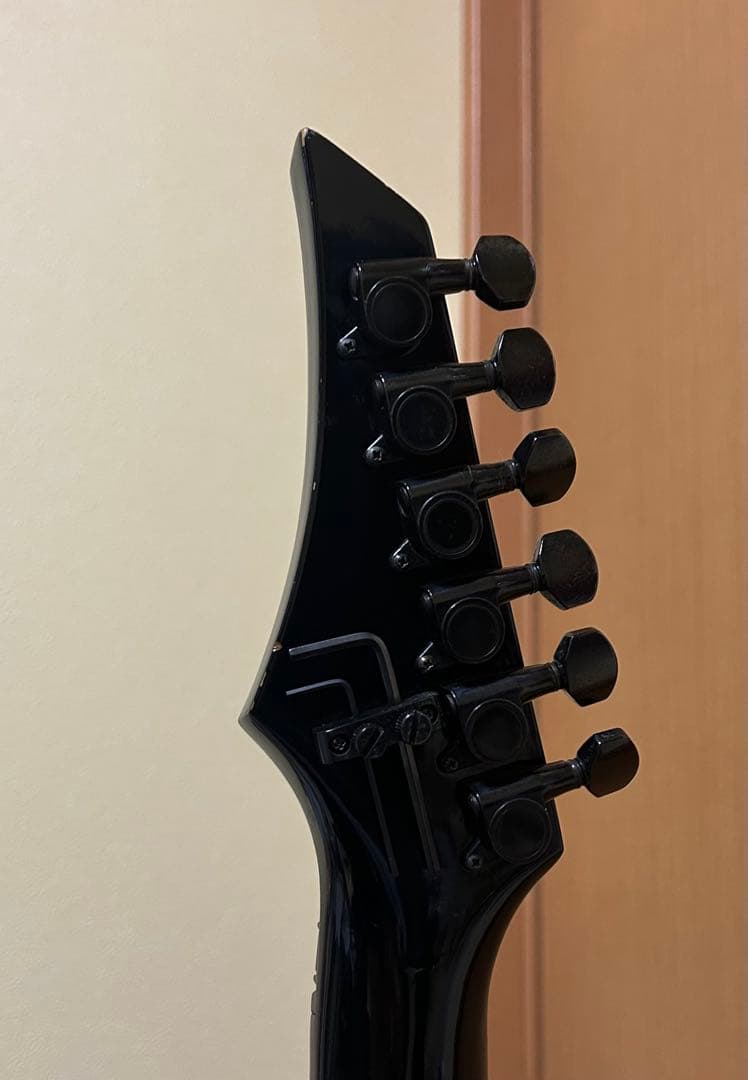 エレキギター　フロイドローズタイプ　黒