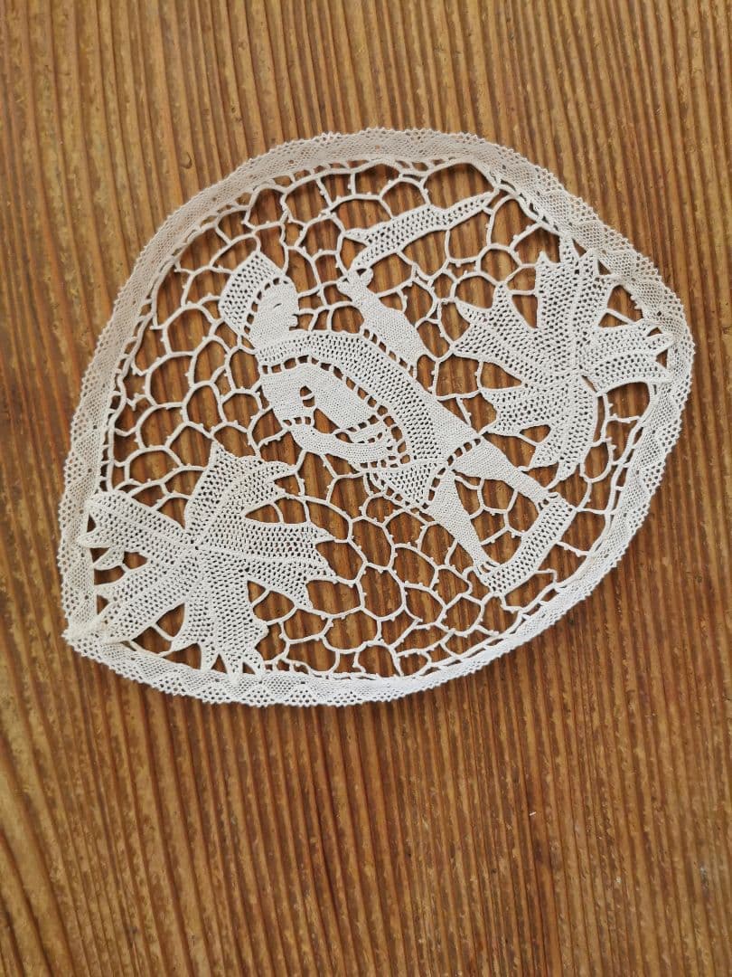 アンティーク ポワンドヴェニスレース ブラーノ島ドイリー ボビンリネン装飾付