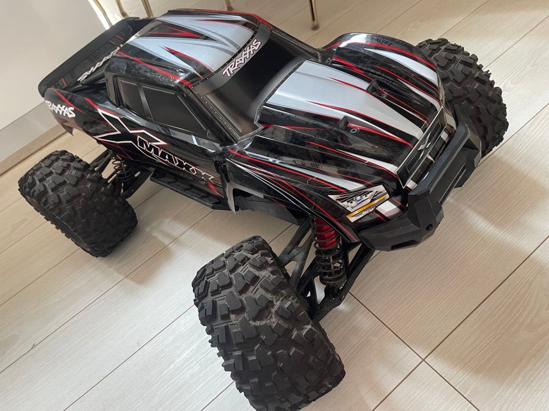 トラクサス X MAXX ラジコン