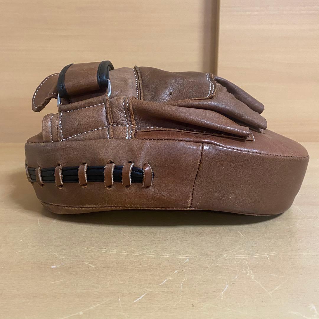 PRO HERITAGE BROWN LEATHER パンチング ミット