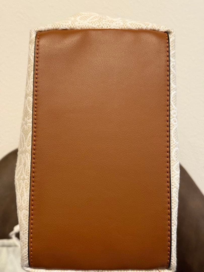 ロエベ LOEWE キュービィバッグ ハンドバッグ ナチュラル ブラウン