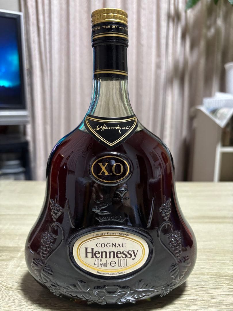 希少品　ヘネシーＸＯ　1000m l 金キャップ　未開封保管品