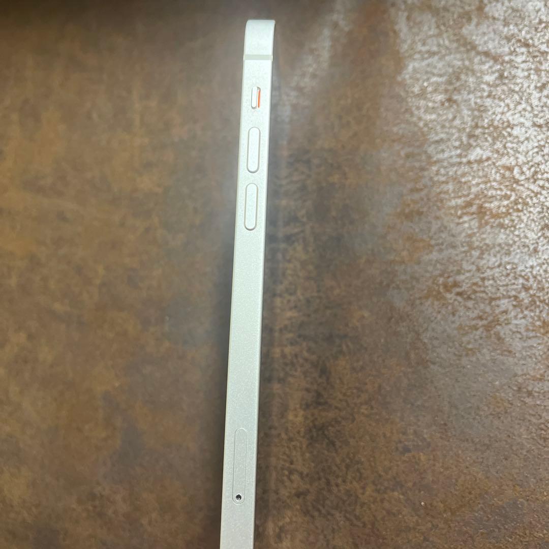 iPhone12 ホワイト