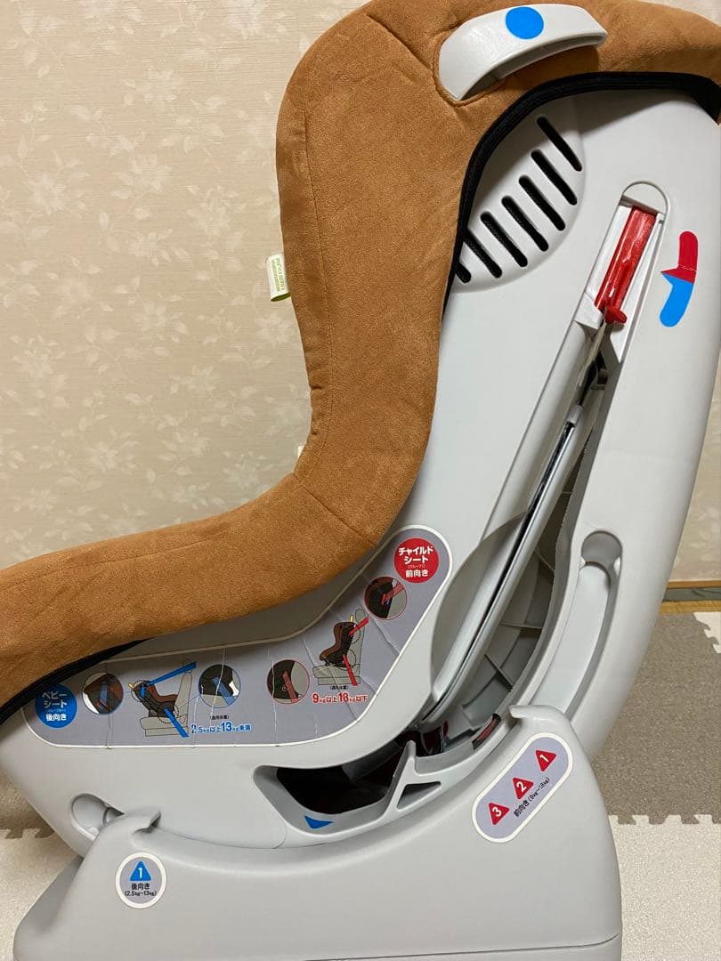 Winnie the Pooh 車用チャイルドシート