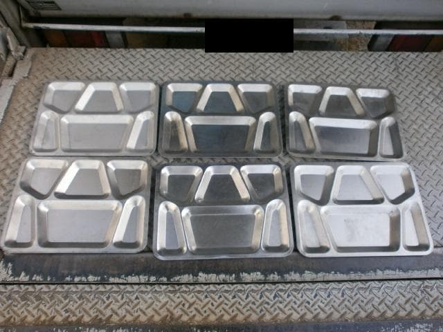 米軍　実物　放出品　ステンレス製　フード　トレー 　6枚セット