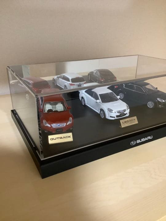 新品非売品　SUBARU　スバルレガシィ　1/43スケールのミニカー