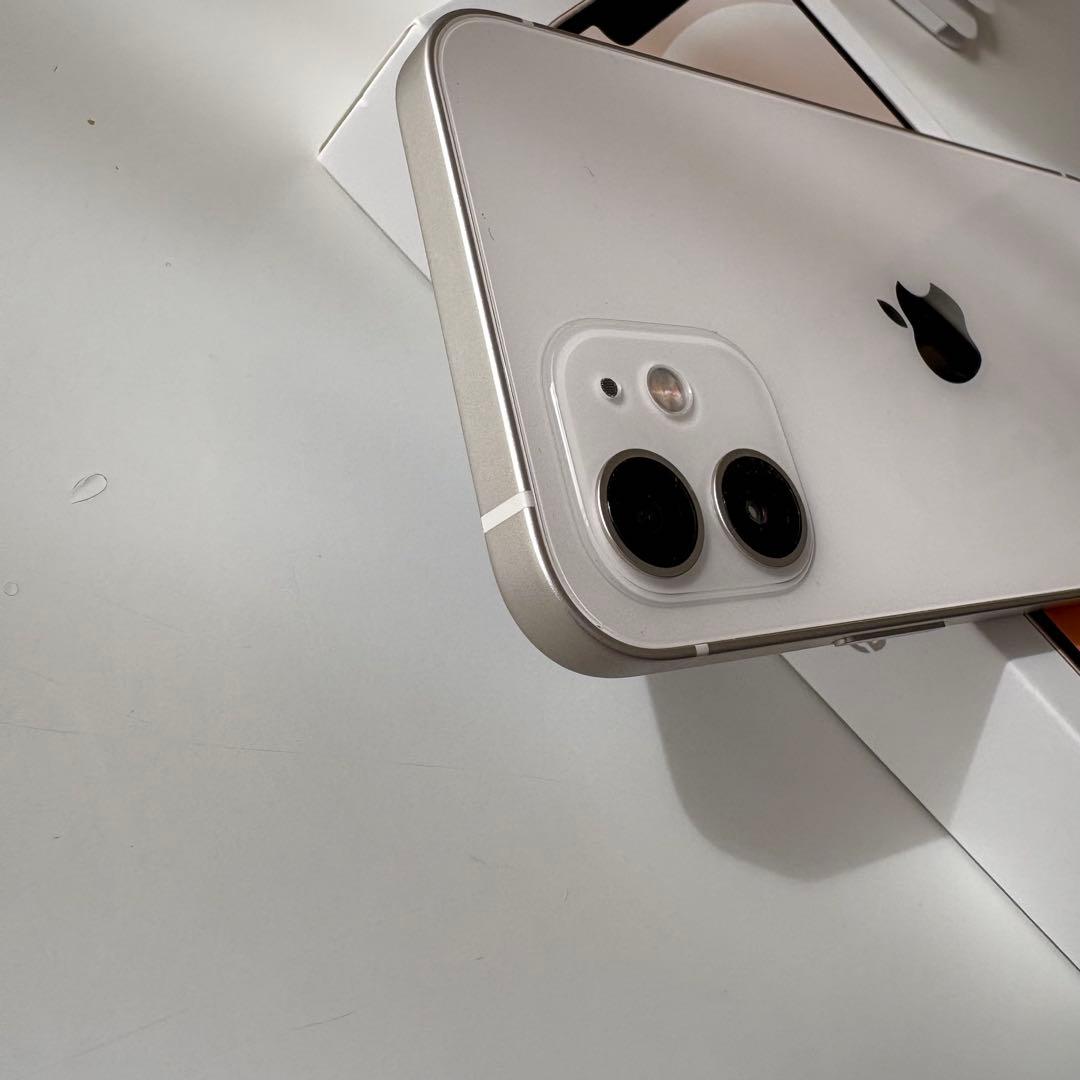 iPhone 12 本体 64gb バッテリー96%