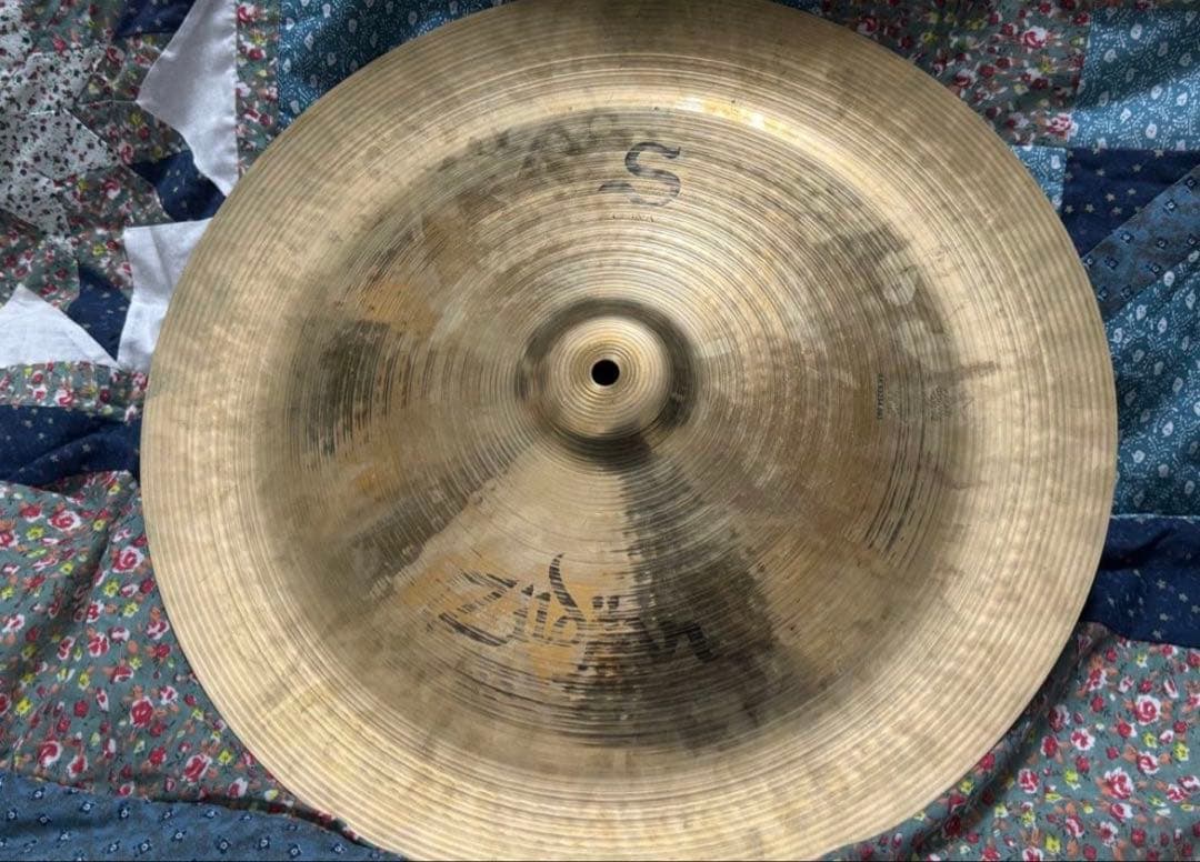 く*ー様 Zildjian 18\