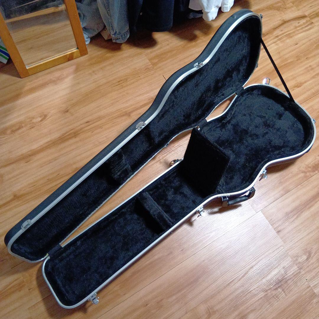 エレキベース用 ハードケース　鍵付き