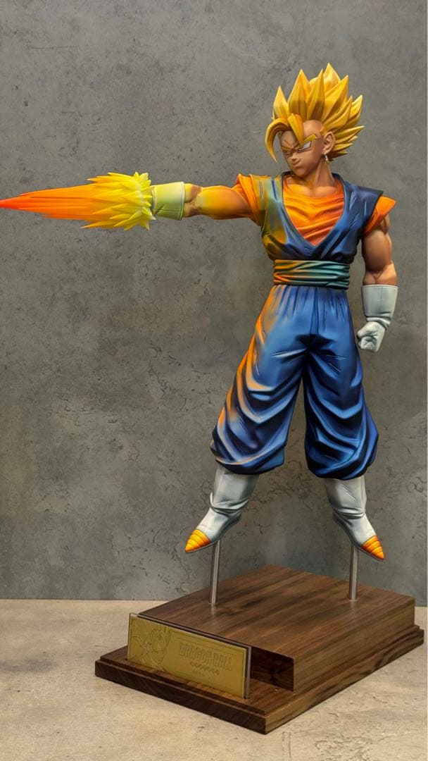 孫悟空 PVC フィギュア 攻撃ポーズ 台座付き