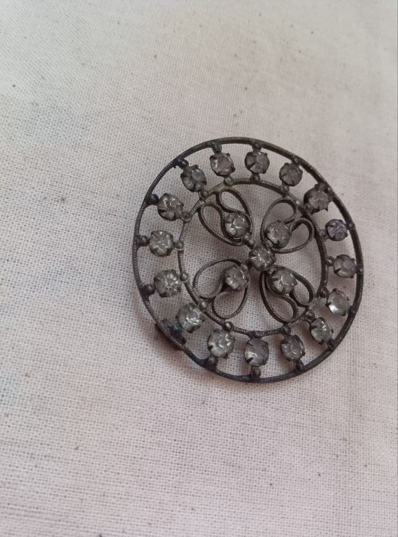 ☺*︎様 フランスアンティーク　ラインストーンのブローチ　ガラス　ストラス　ヴィ