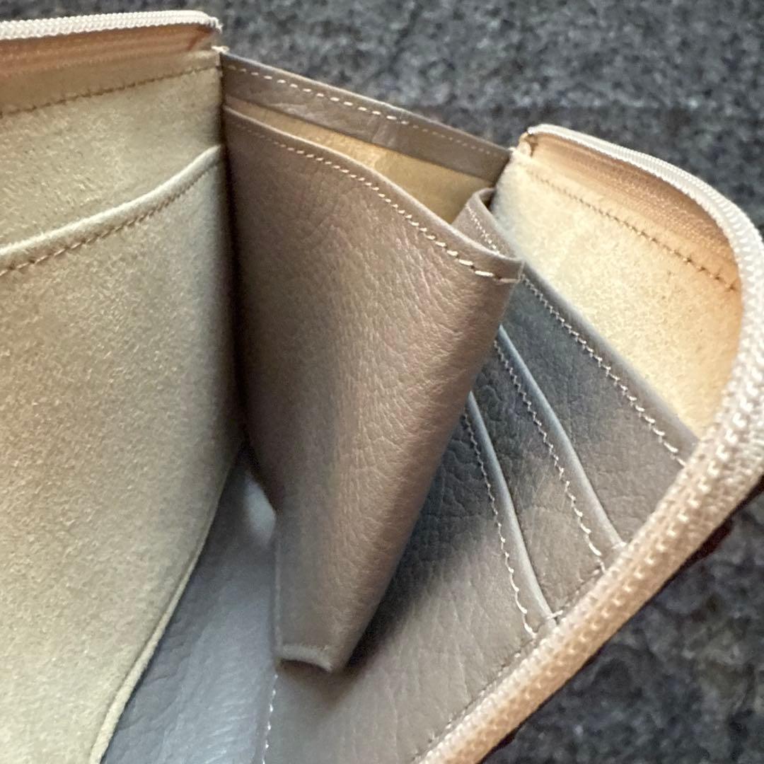 ATAO 二つ折り財布 エナメル タイル模様