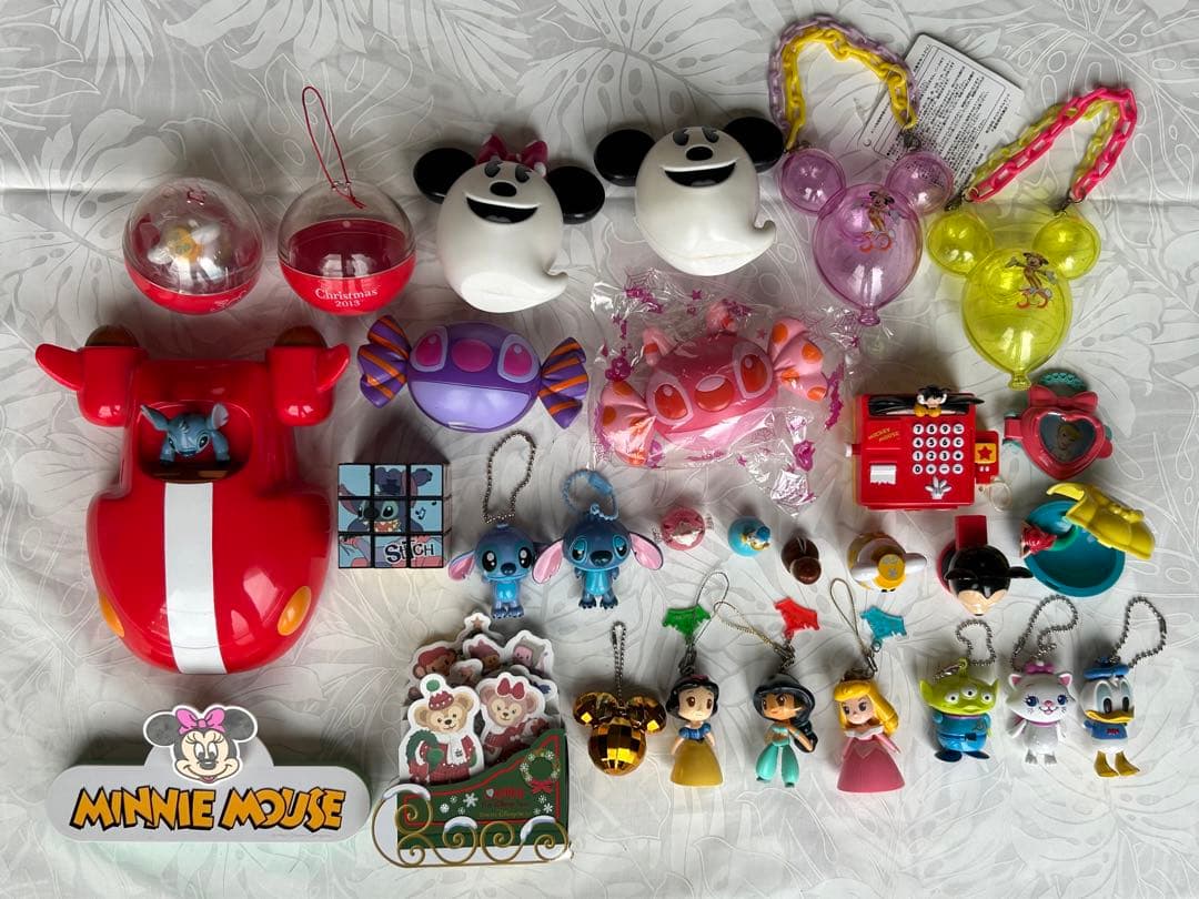 ディズニー グッズ28点セット ミッキー ミニー ドナルド スティッチ