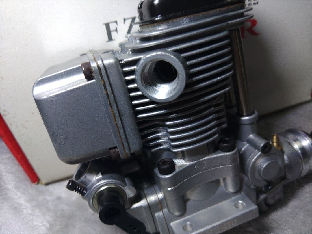 山田産業　FZ110　ラジコンエンジン
