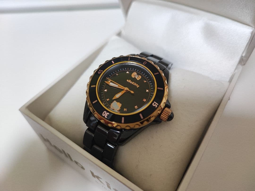 美品 サンリオ ハローキティ セラミック ダイヤモンド ブラック 腕時計 限定品