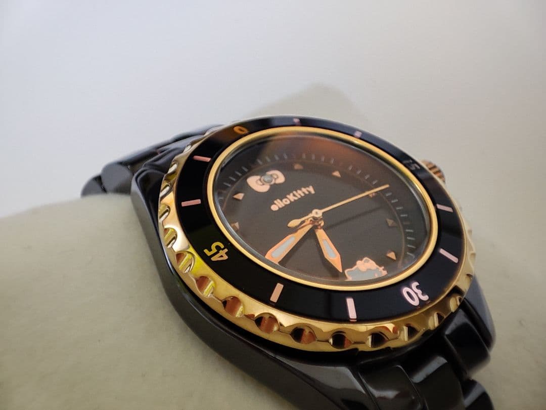 美品 サンリオ ハローキティ セラミック ダイヤモンド ブラック 腕時計 限定品