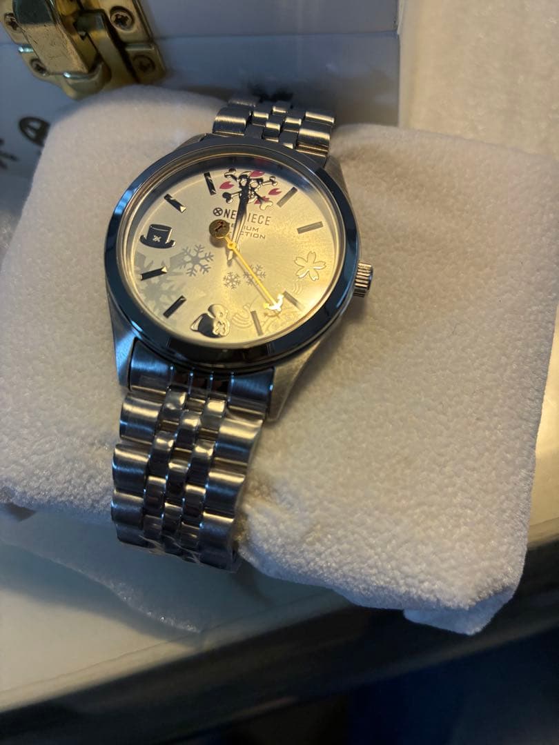 ONE PIECE メタル時計ワンピース チョッパー w 桜の記憶 腕時計
