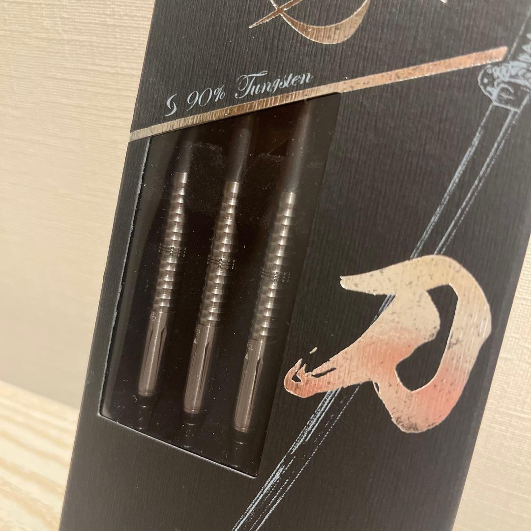 ダイナスティー (Dynasty)KATANA ダーツ 黒刀 古豪一文字