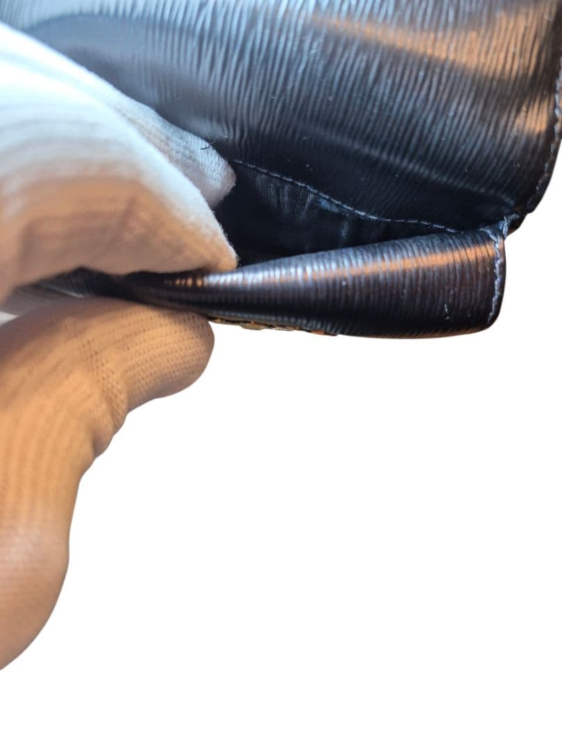 ＰＲＡＤＡ　プラダ　サフィアーノ　三つ折り財布　x