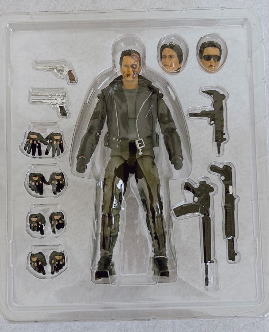 マフェックス MAFEX ターミネーター&NECA ネカ エンドスケルトン