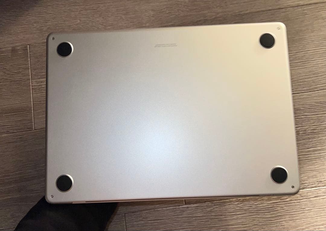 MacBook Air 13.6 2022 M2 8GB 256GB 超美品