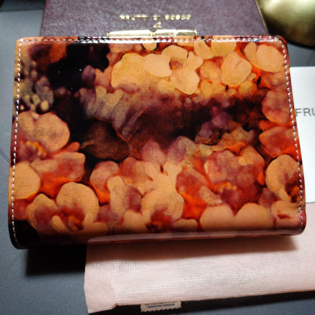 【新品7割引き！】フルッティディボスコ 2つ折り財布 エルモ アリス